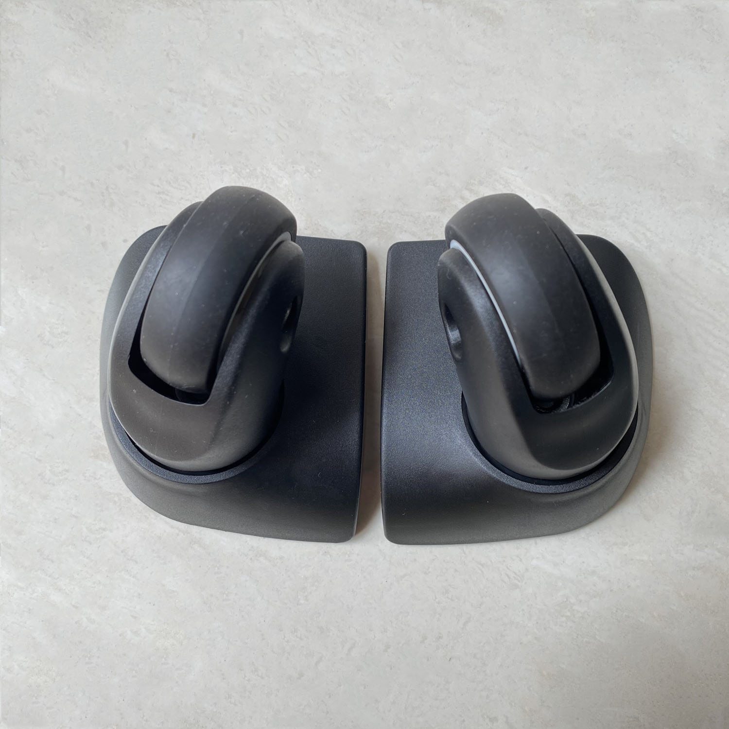 Ruote di Ricambio per Valigie  - Travel Accessories Samsonite recensione e prezzo